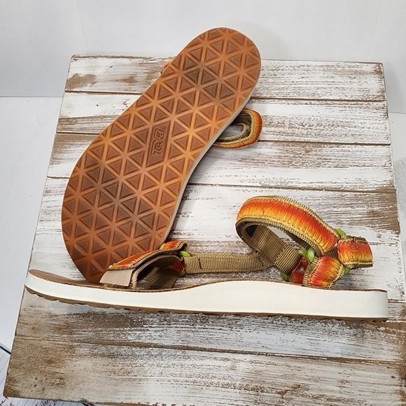 Women's sz 9 Teva Universal Ombre fire flame orange yellow activewear sandals - Picture 8 of 9